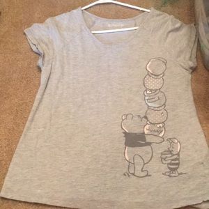 Short sleeve v-neck T-shirt